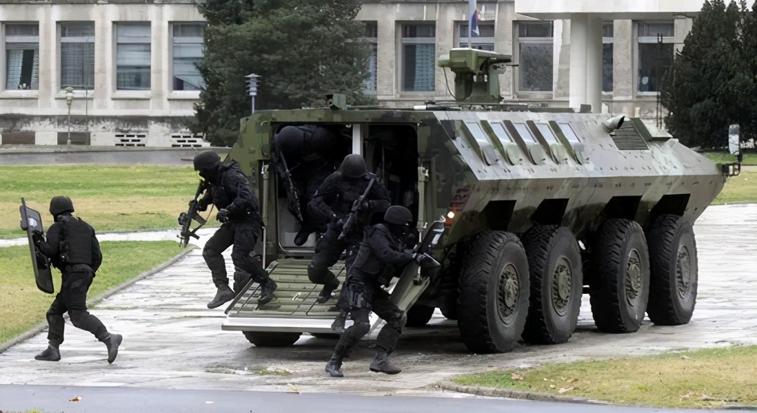 一位轉(zhuǎn)業(yè)后的特種兵，辦農(nóng)場種瓜菜，靠1個優(yōu)點，年賺200萬